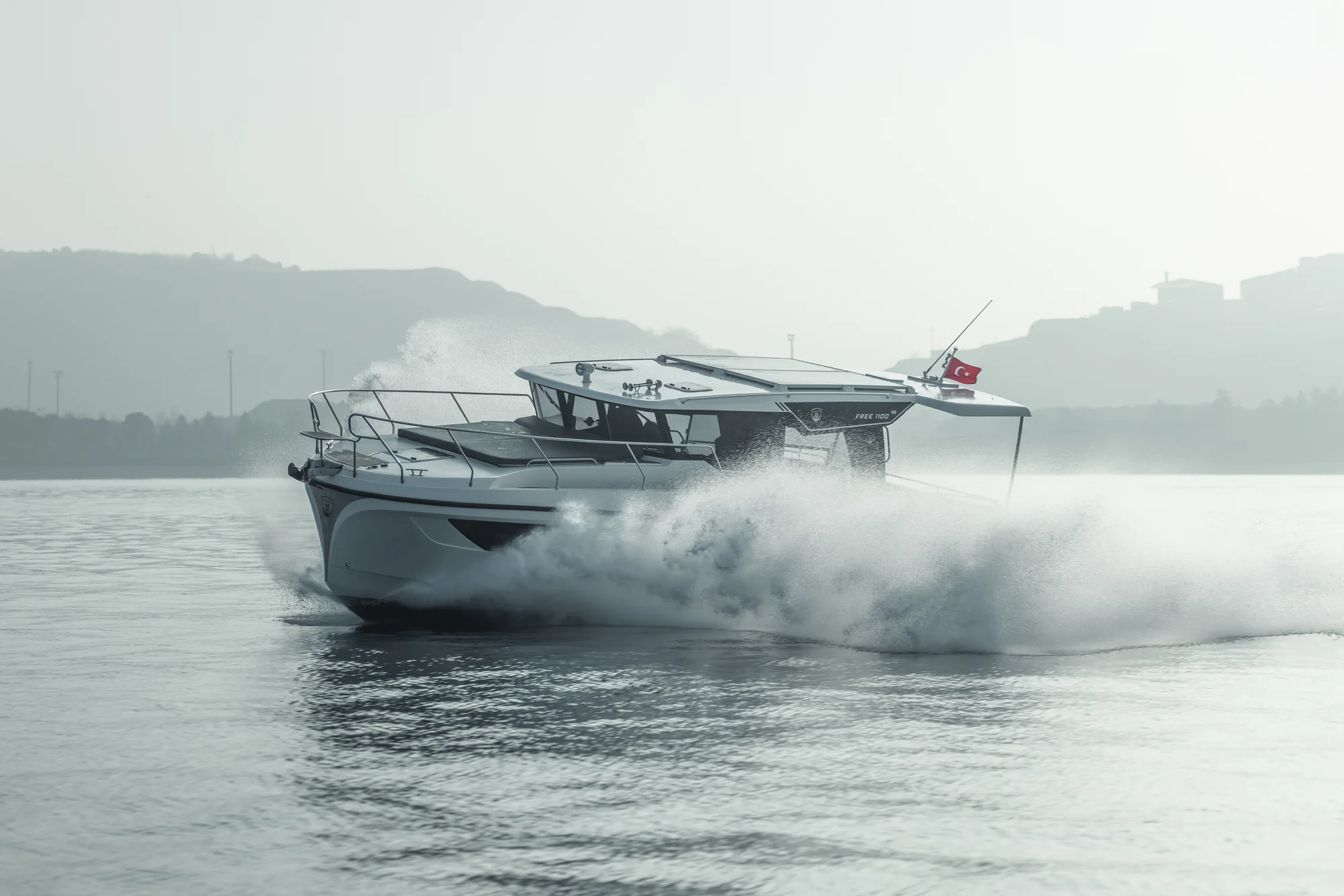 Zaramarin motor yat detay görünümü 04