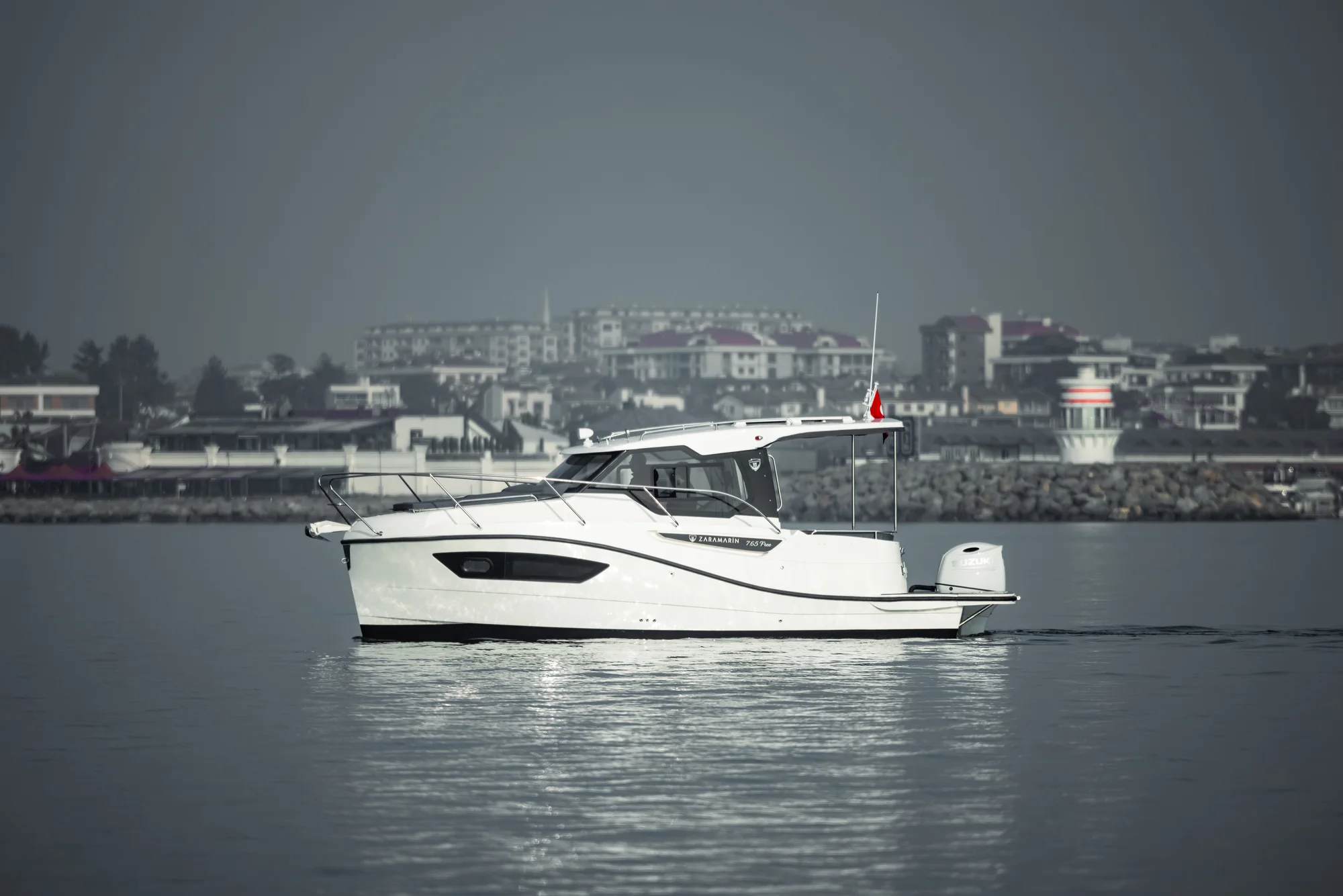 Zaramarin motor yat detay görünümü 17