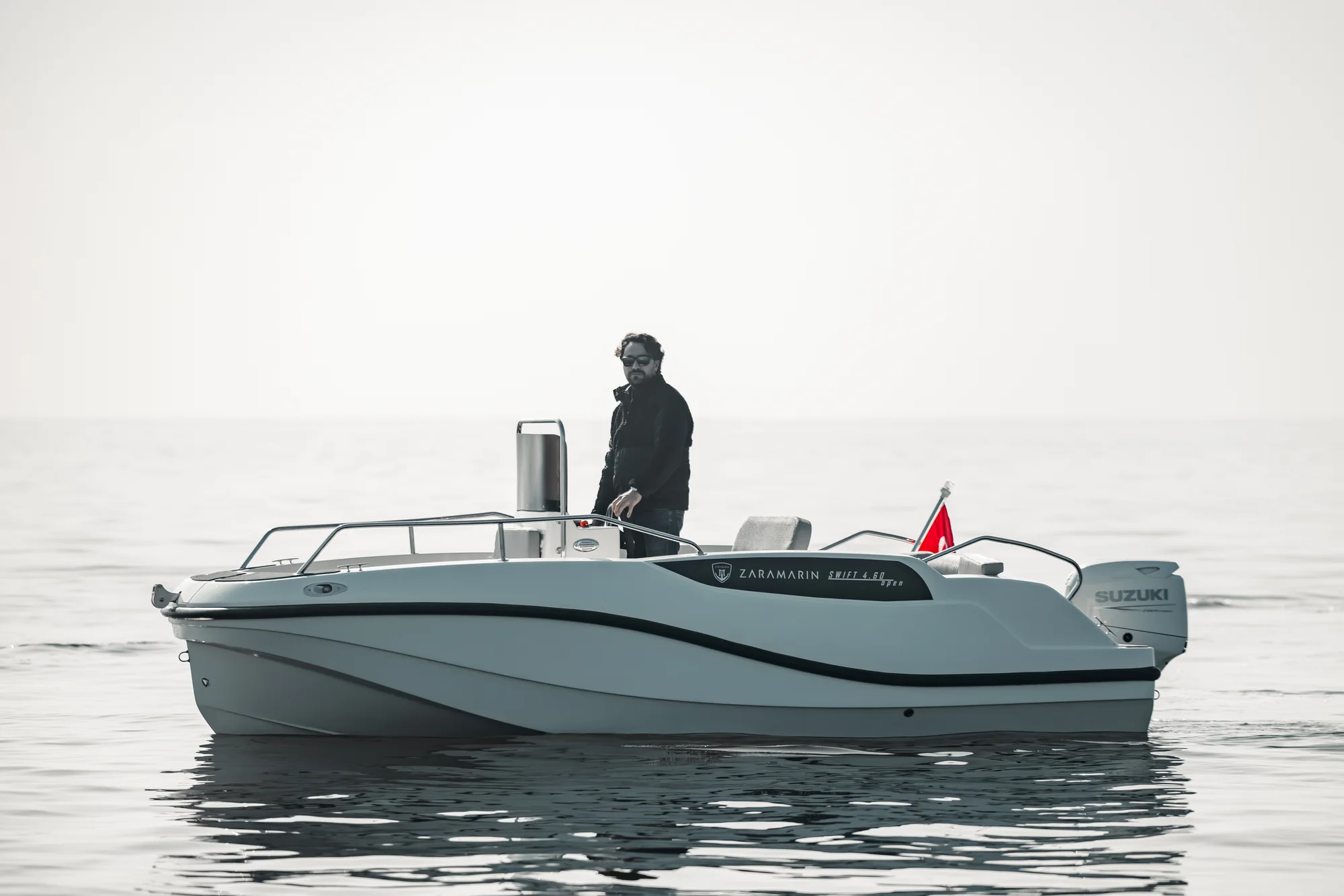 Zaramarin motor yat detay görünümü 23