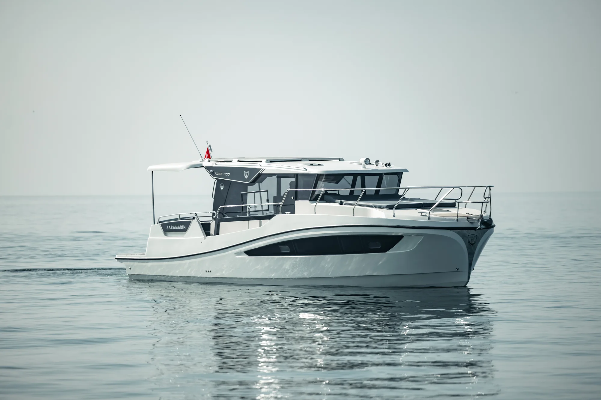 Zaramarin motor yat detay görünümü 25