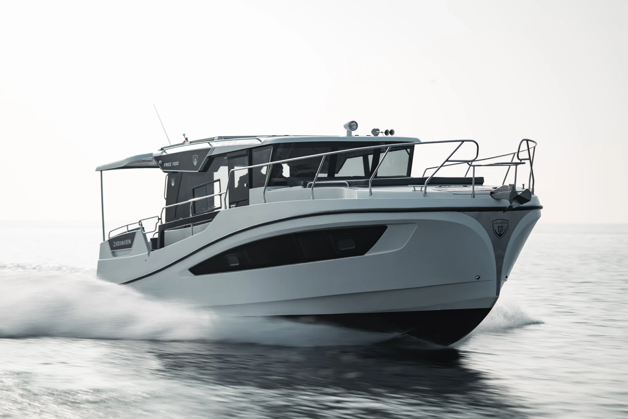 Zaramarin motor yat detay görünümü 91